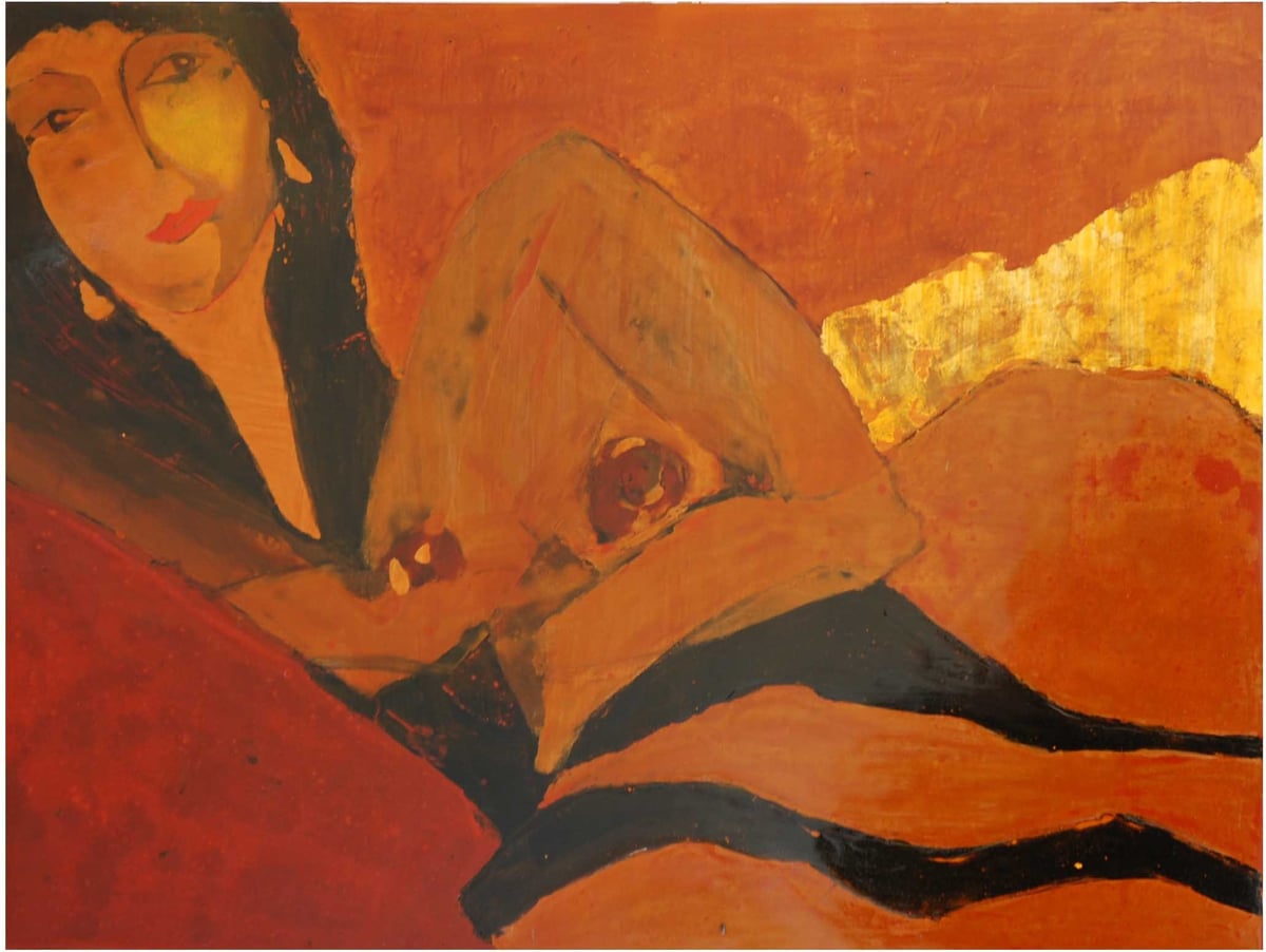 La femme au sofa doré
